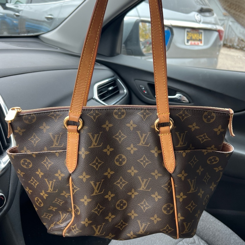 Authentic Louis Vuitton Bag